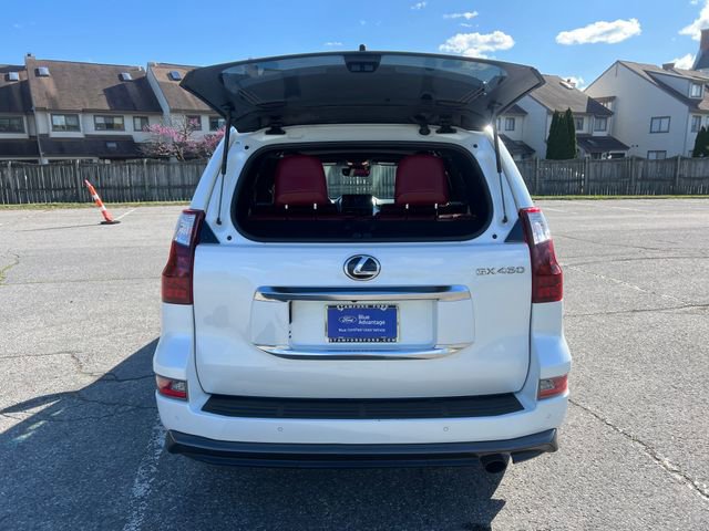 Used 2022 Lexus GX 460 Luxury w/ Sport Design Package AWD/4WD image 29