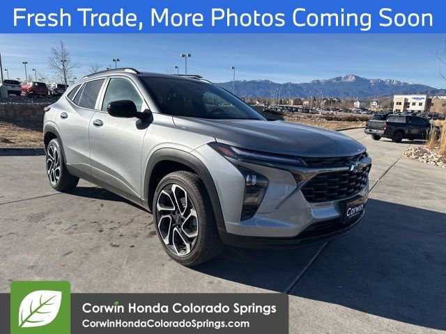 Used 2025 Chevrolet Trax RS w/ Sunroof Package 360° Tour