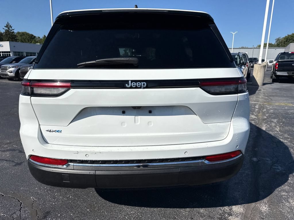 Used 2024 Jeep Grand Cherokee Limited 4xe AWD/4WD image 8
