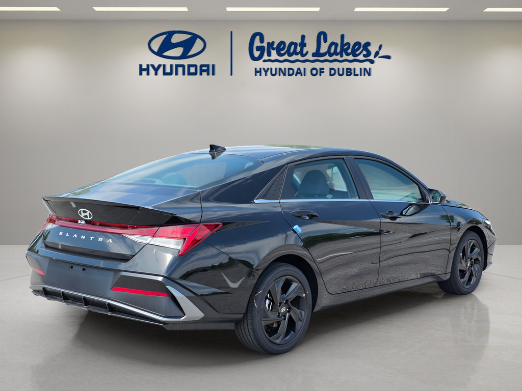 New 2026 Hyundai Elantra SEL Sport Premium FWD image 5
