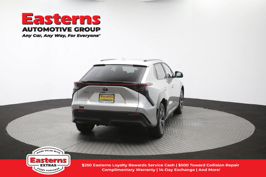 Used 2024 Toyota bZ4X FWD image 42