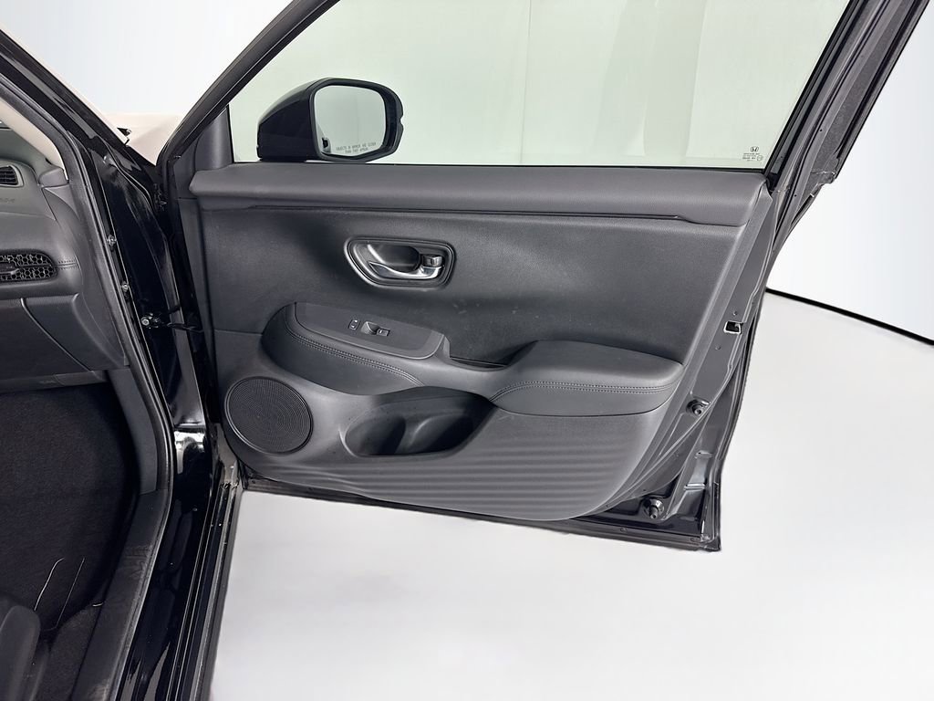 Certified 2023 Honda HR-V LX image 25
