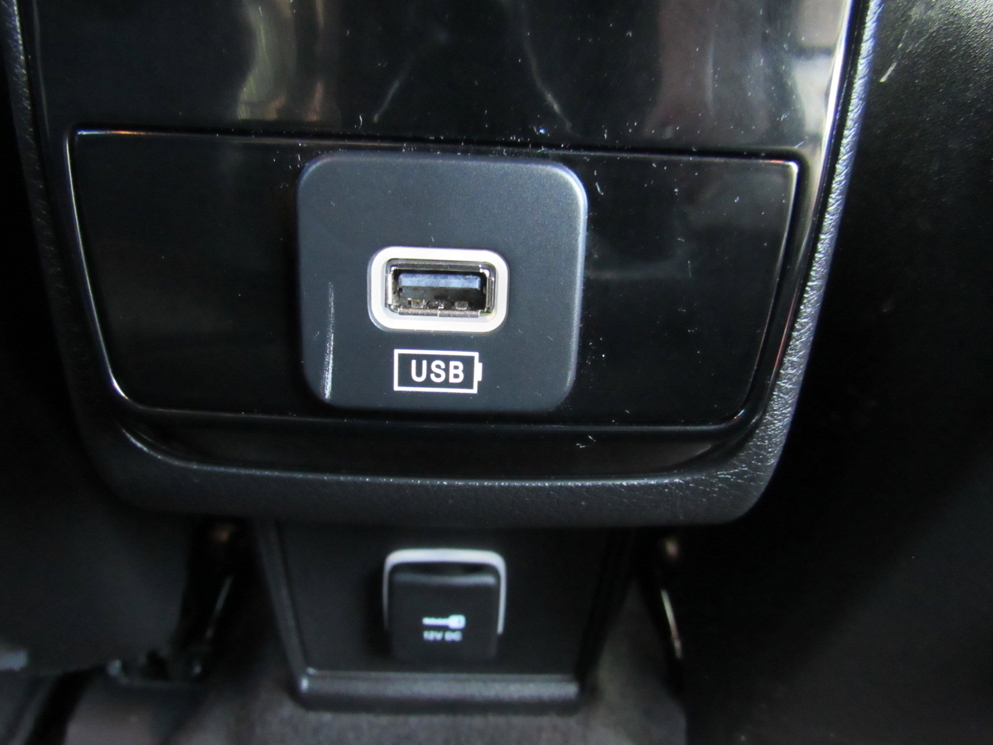 Used 2023 Jeep Compass Latitude image 42