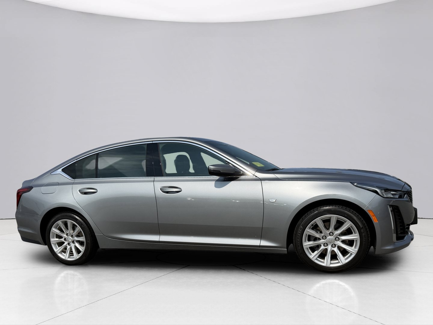 Used 2024 Cadillac CT5 Luxury w/ Sun And Sound Package AWD/4WD image 3