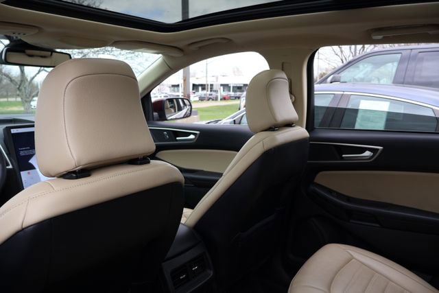 Used 2022 Ford Edge SEL w/ Convenience Package AWD/4WD image 15