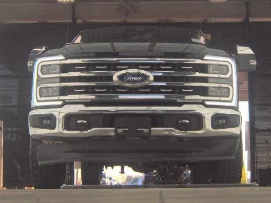 Used 2024 Ford F250 Lariat w/ Chrome Package image 3