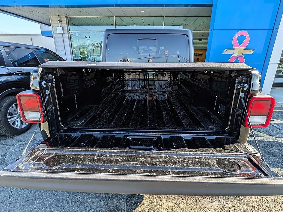 Used 2023 Jeep Gladiator Rubicon image 30