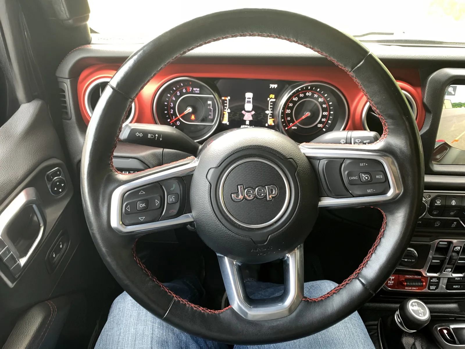 Used 2021 Jeep Gladiator Rubicon image 10