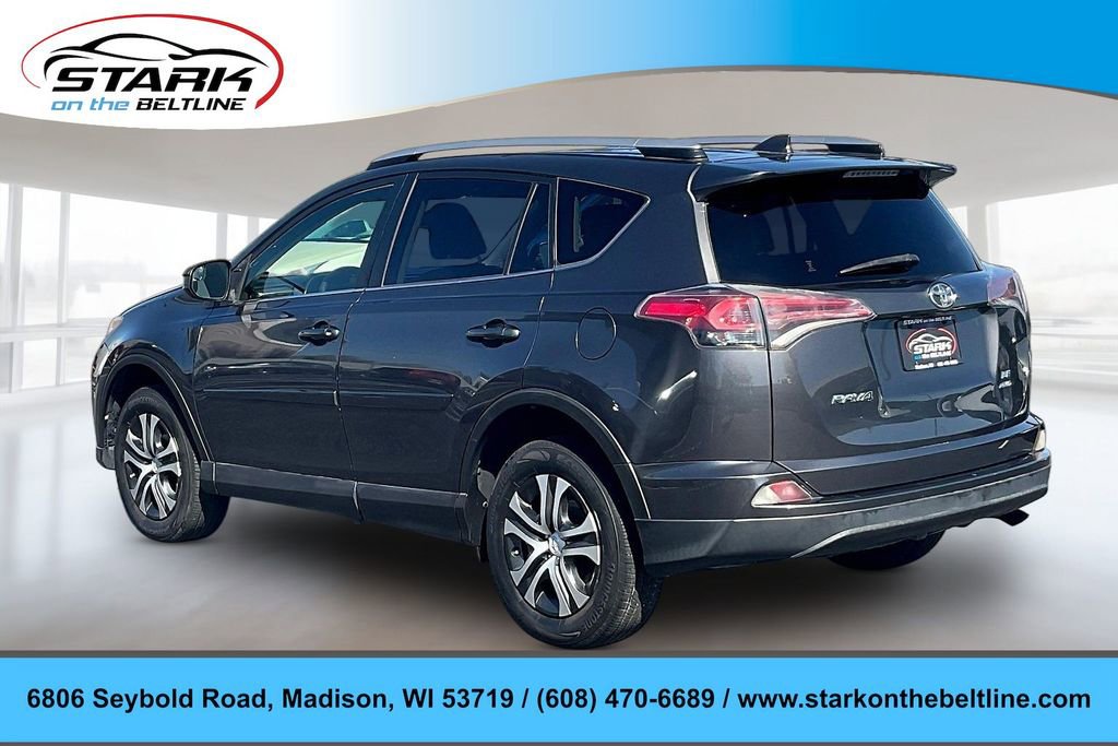 Used 2016 Toyota RAV4 LE AWD/4WD image 4