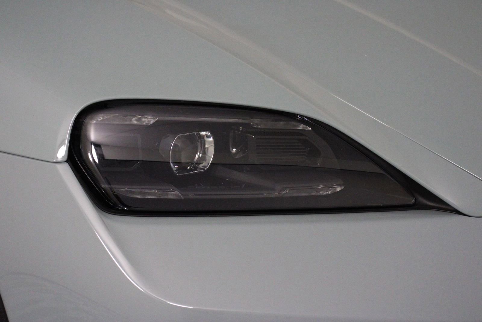 Certified 2025 Porsche Taycan 4 Cross Turismo image 26