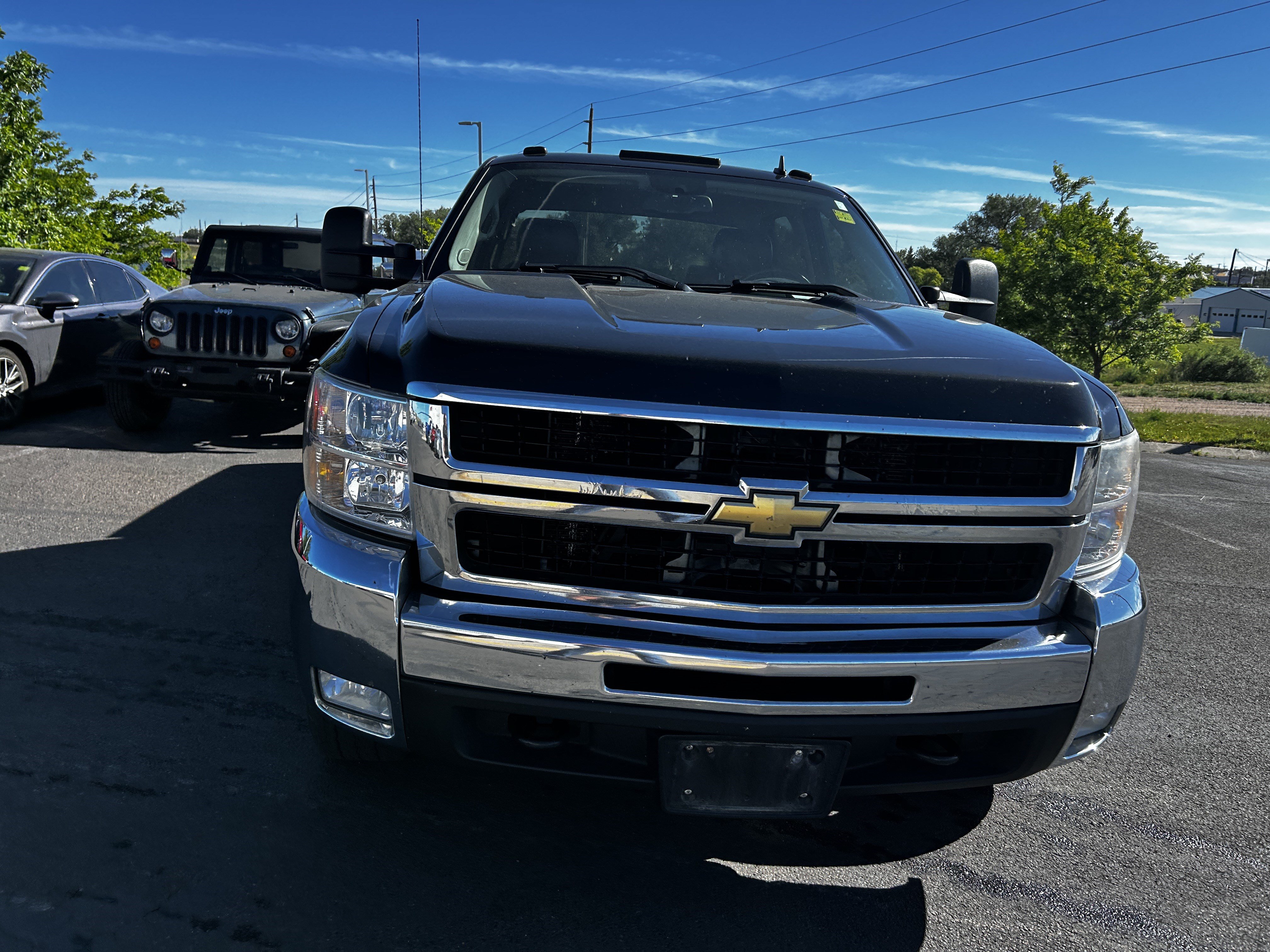 Used 2010 Chevrolet Silverado 2500 LTZ w/ Convenience Package AWD/4WD image 8