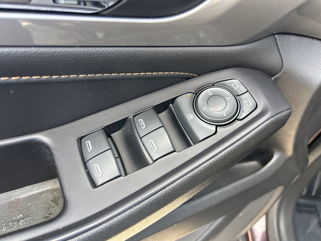 Used 2019 Chevrolet Traverse LT FWD image 35