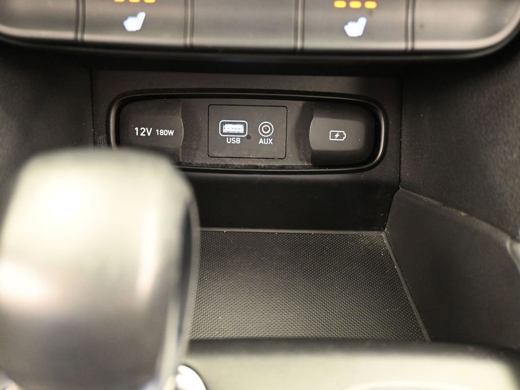 Used 2019 Hyundai Santa Fe SEL image 25