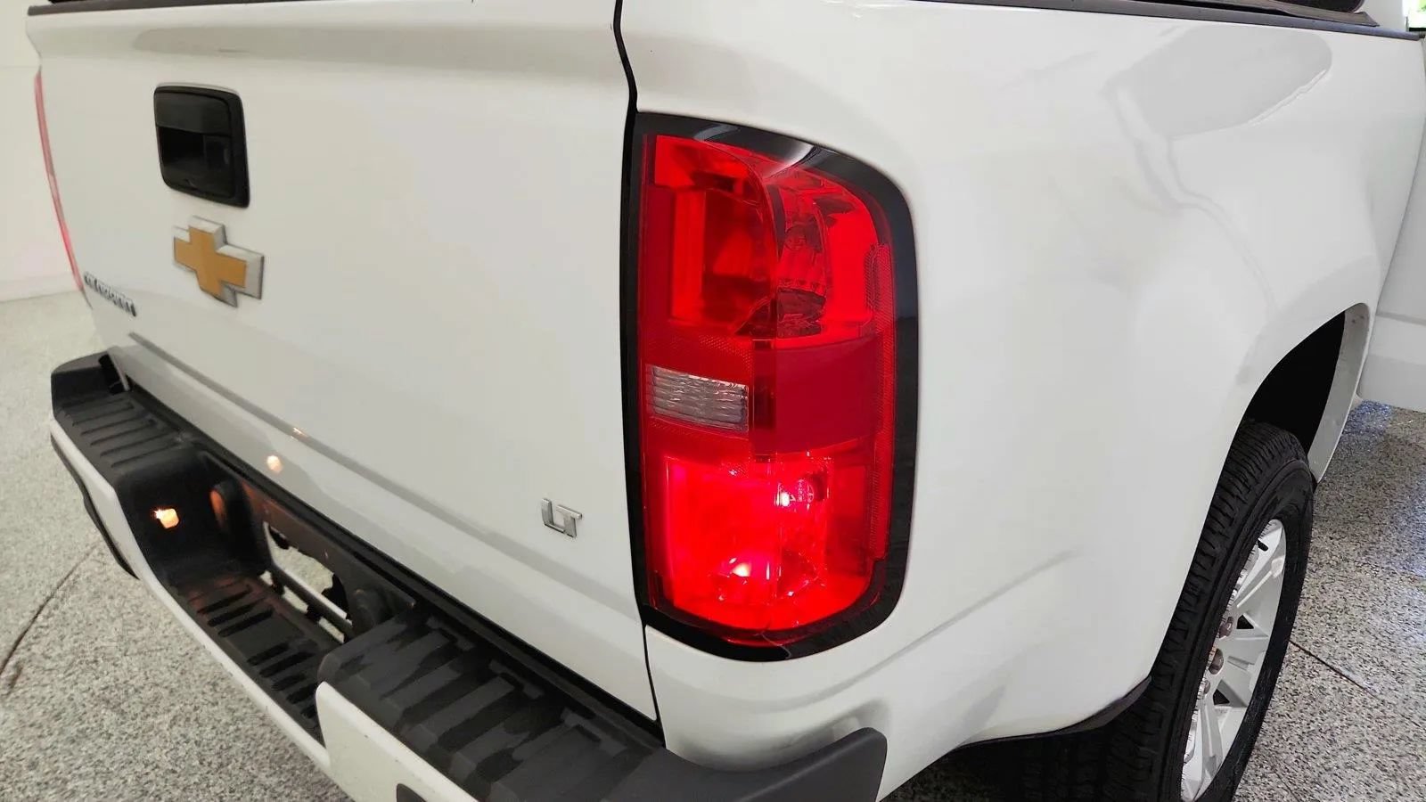 Used 2018 Chevrolet Colorado LT RWD image 33