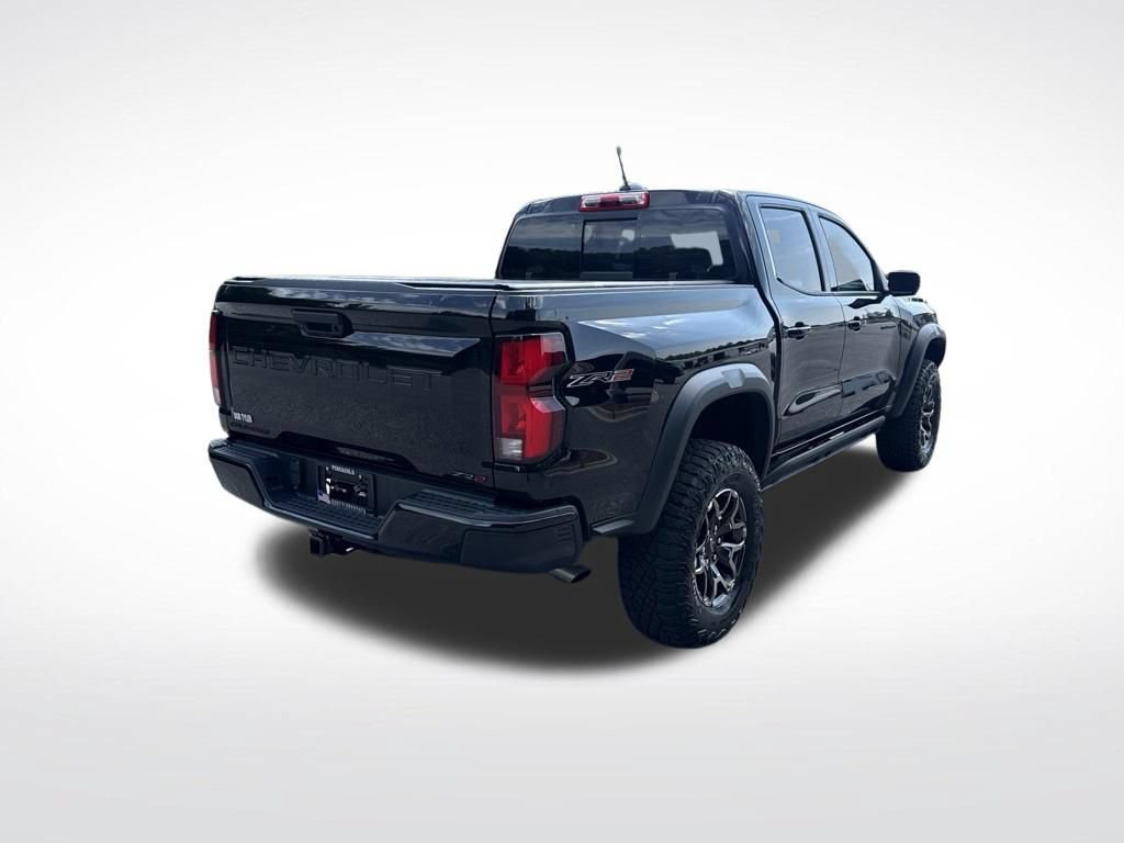 Used 2024 Chevrolet Colorado ZR2 AWD/4WD image 5