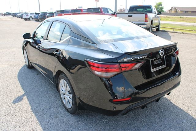 Used 2022 Nissan Sentra S w/ Electronics Package FWD image 8