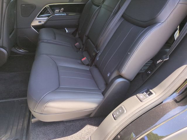 New 2026 Land Rover Range Rover Long Wheelbase SE AWD/4WD image 15