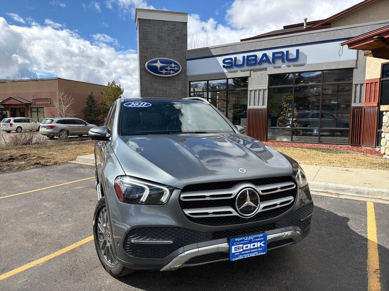Used 2021 Mercedes-Benz GLE 350 4MATIC image 2