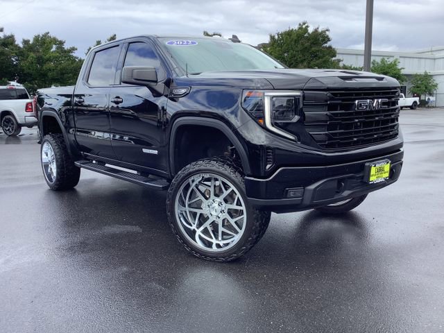 Used 2022 GMC Sierra 1500 Elevation w/ LPO, Elevation Black Package AWD/4WD image 2
