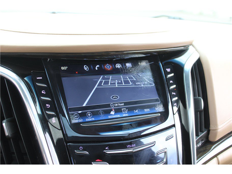 Used 2018 Cadillac Escalade Platinum AWD/4WD image 11