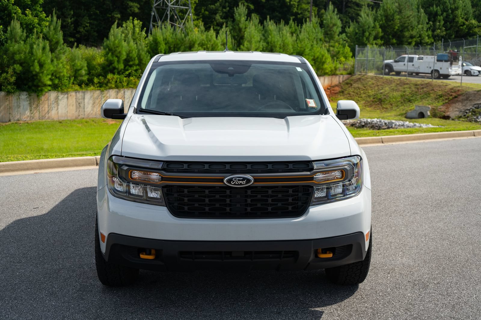 Used 2023 Ford Maverick Tremor w/ Tremor Off-Road Package AWD/4WD image 2