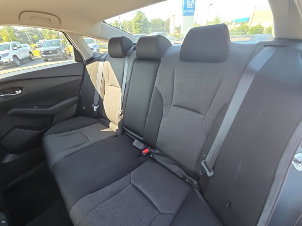 Used 2025 Honda Accord LX image 10