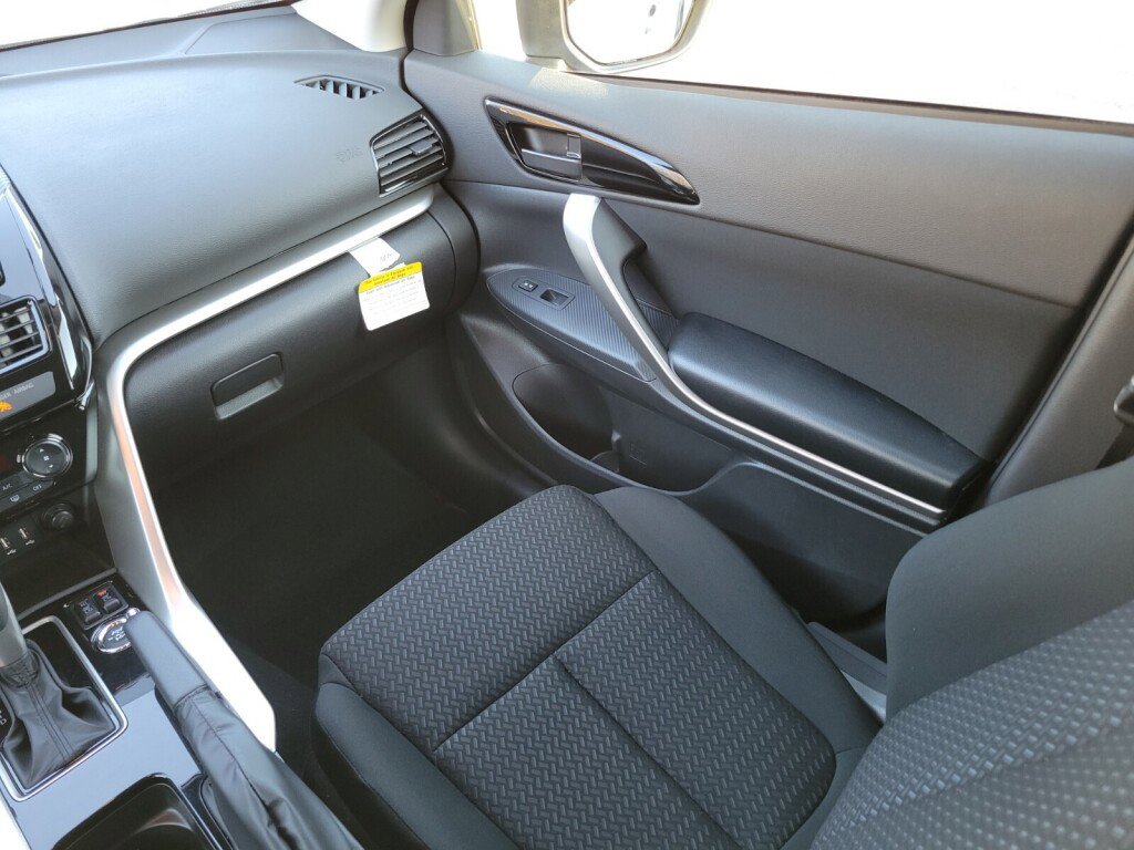 Used 2024 Mitsubishi Eclipse Cross Black Edition image 14