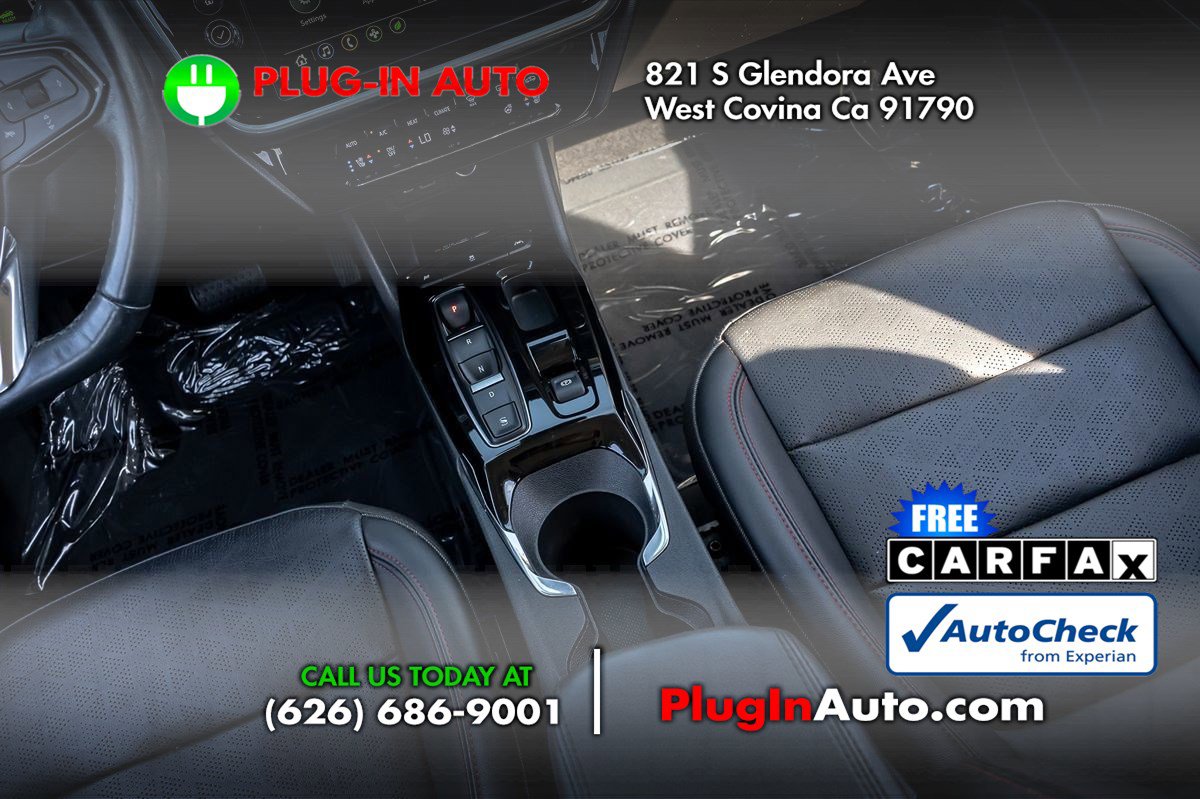 Used 2023 Chevrolet Bolt EUV LT w/ Convenience Package image 17