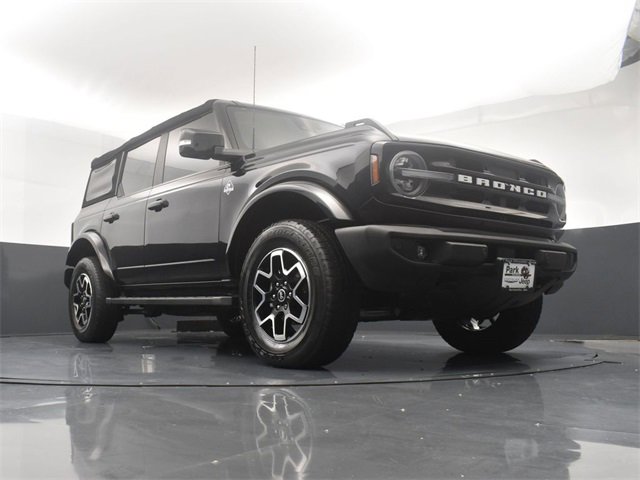 Used 2022 Ford Bronco Outer Banks image 19