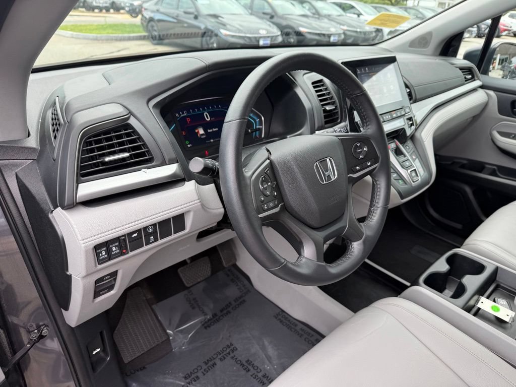 Used 2023 Honda Odyssey EX-L image 18