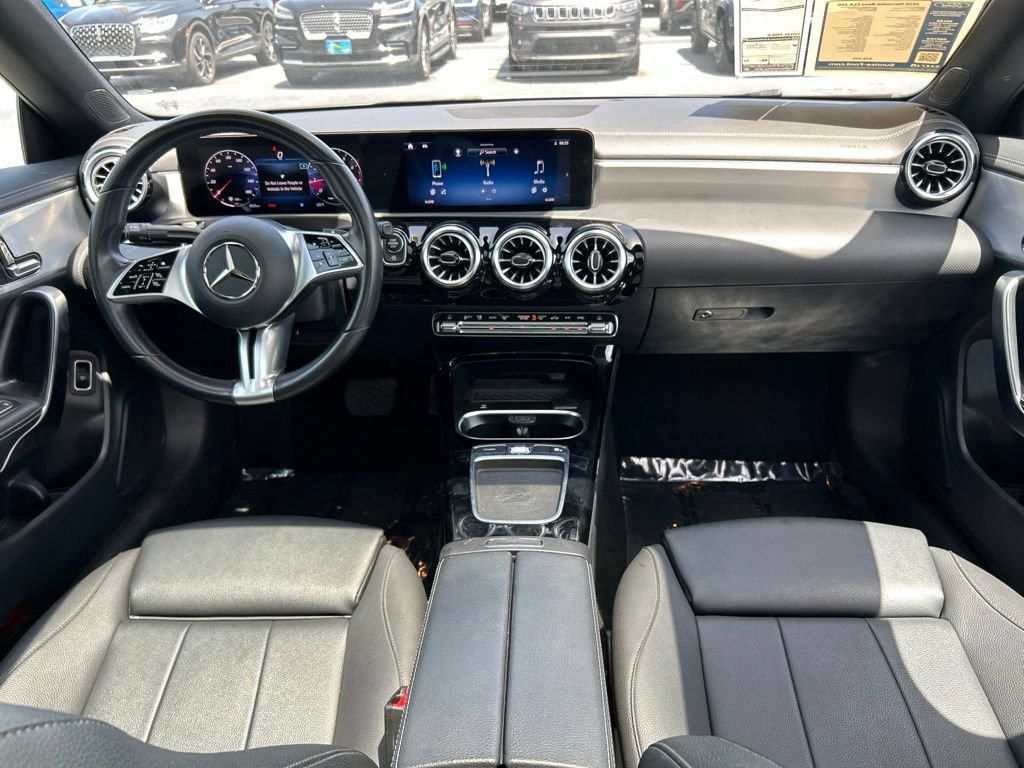 Used 2025 Mercedes-Benz CLA 250 image 10