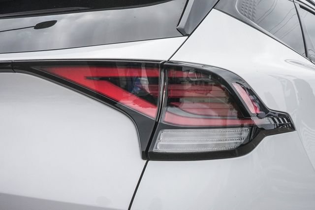 Certified 2025 Kia Sportage X-Pro Prestige AWD/4WD image 10
