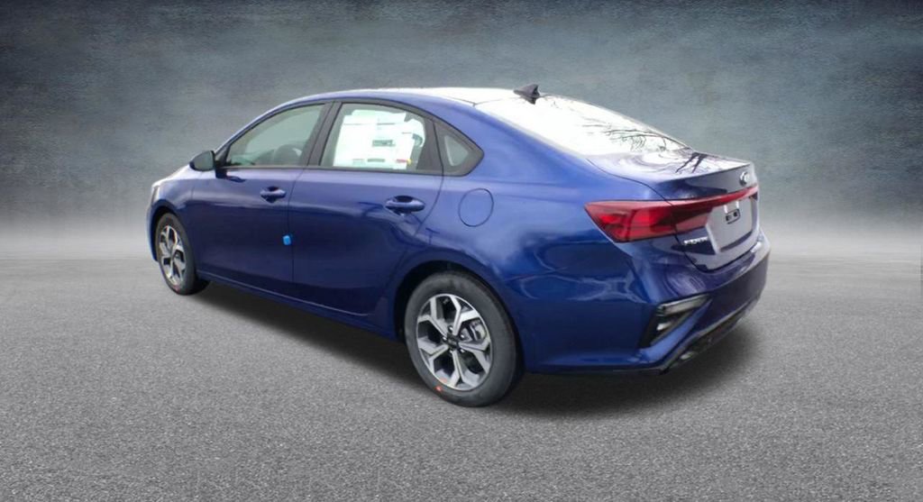 Used 2021 Kia Forte LXS FWD image 17