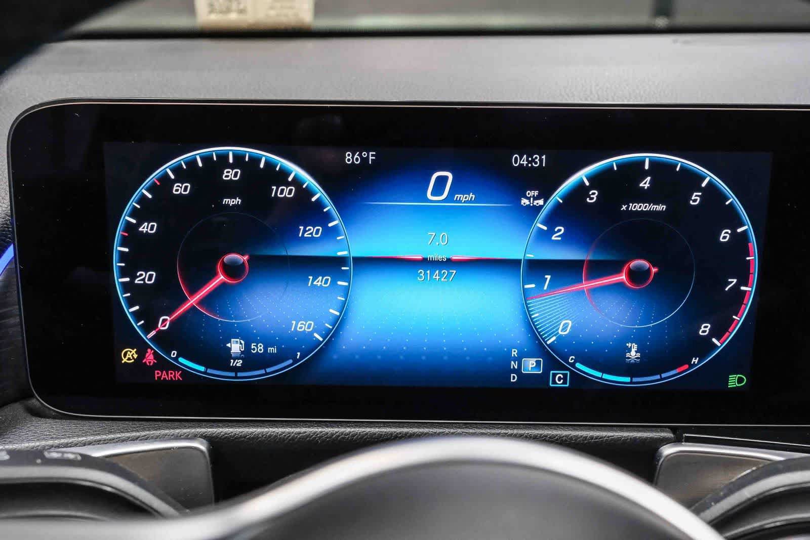Used 2023 Mercedes-Benz GLB 250 image 29