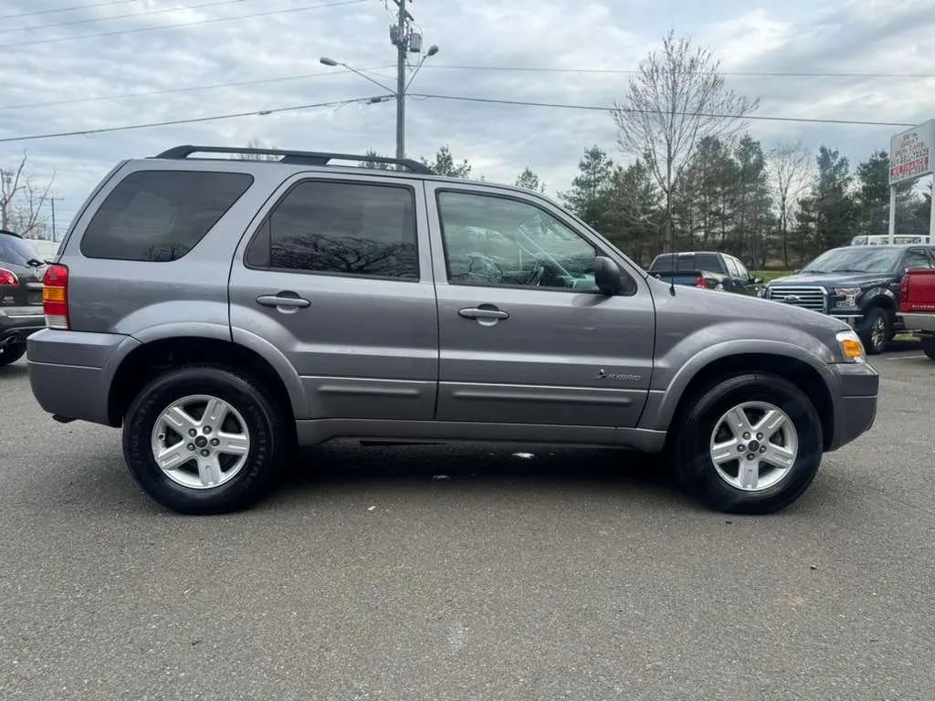 Used 2007 Ford Escape 4WD Hybrid image 9