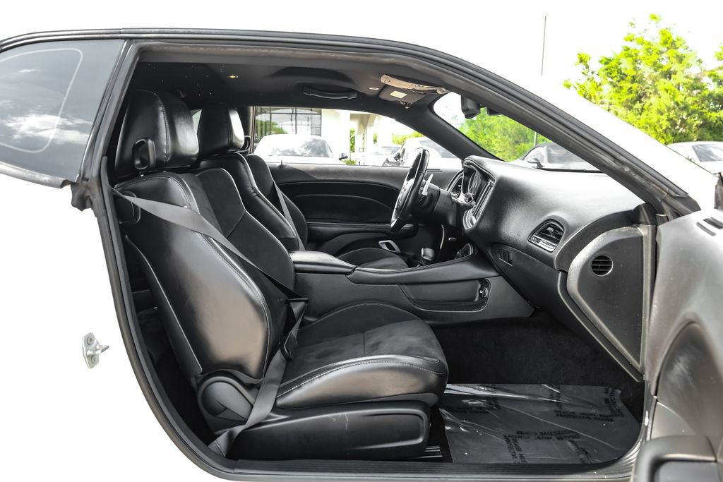 Used 2019 Dodge Challenger R/T w/ Plus Package RWD image 30