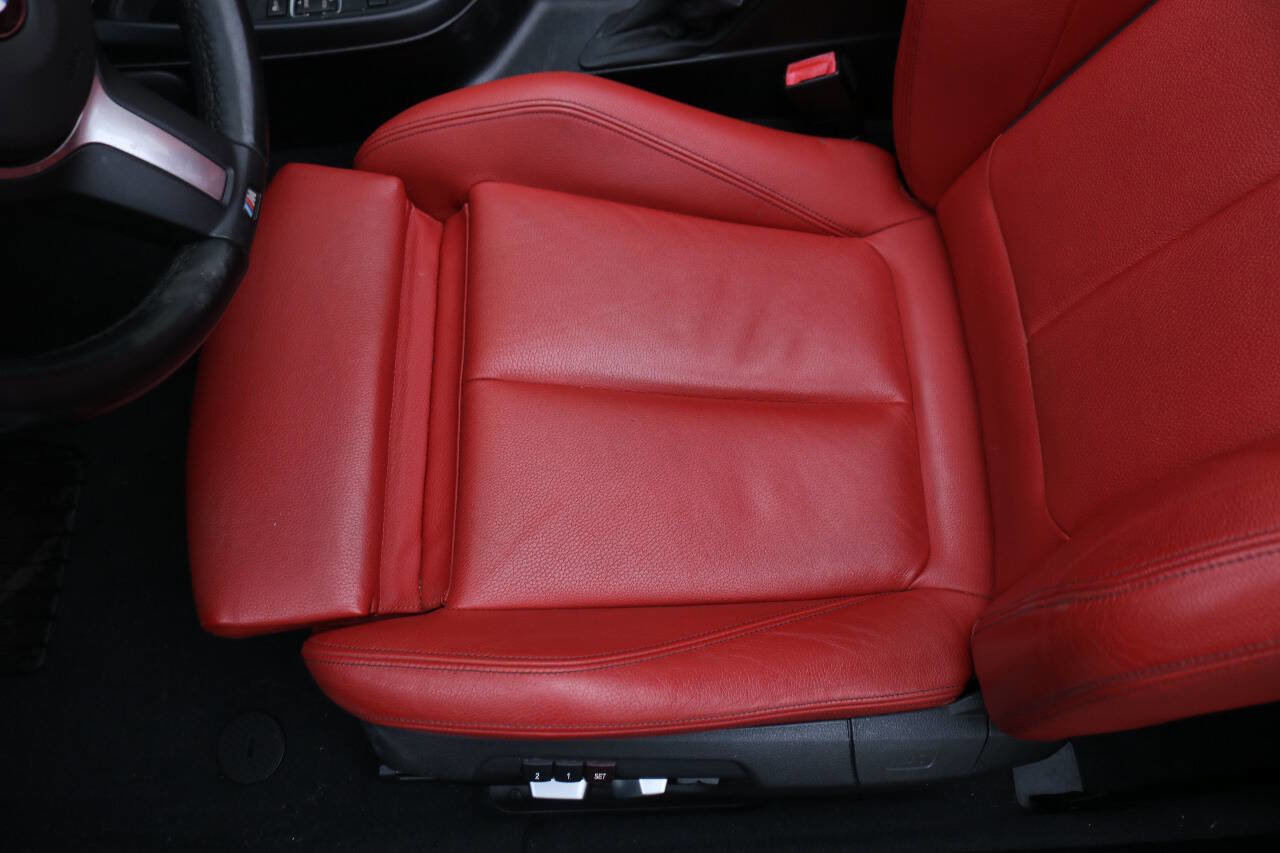 Used 2016 BMW M235i Convertible image 40