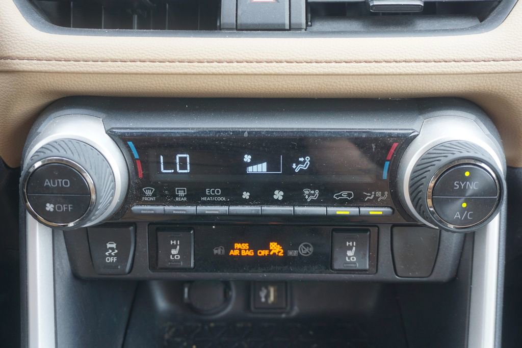 Used 2024 Toyota RAV4 XLE w/ Weather Package AWD/4WD image 11