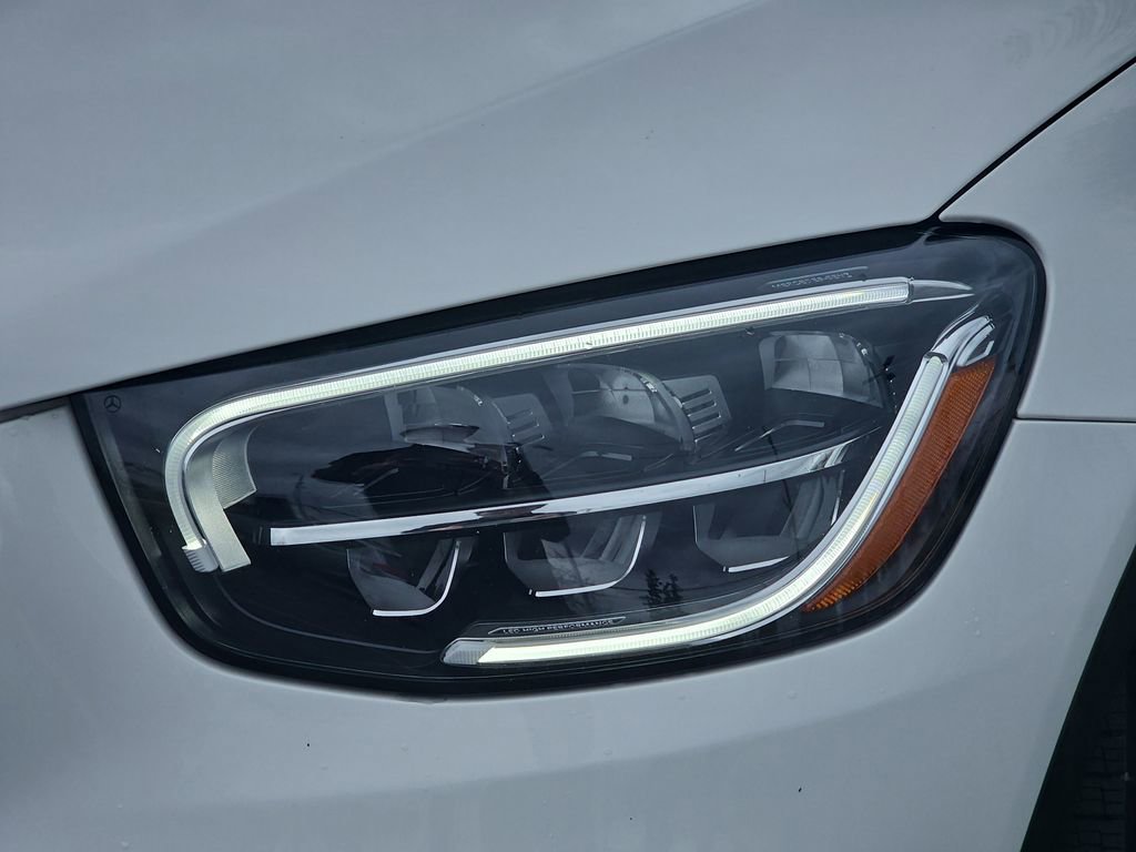 Used 2022 Mercedes-Benz GLC 300 4MATIC image 34