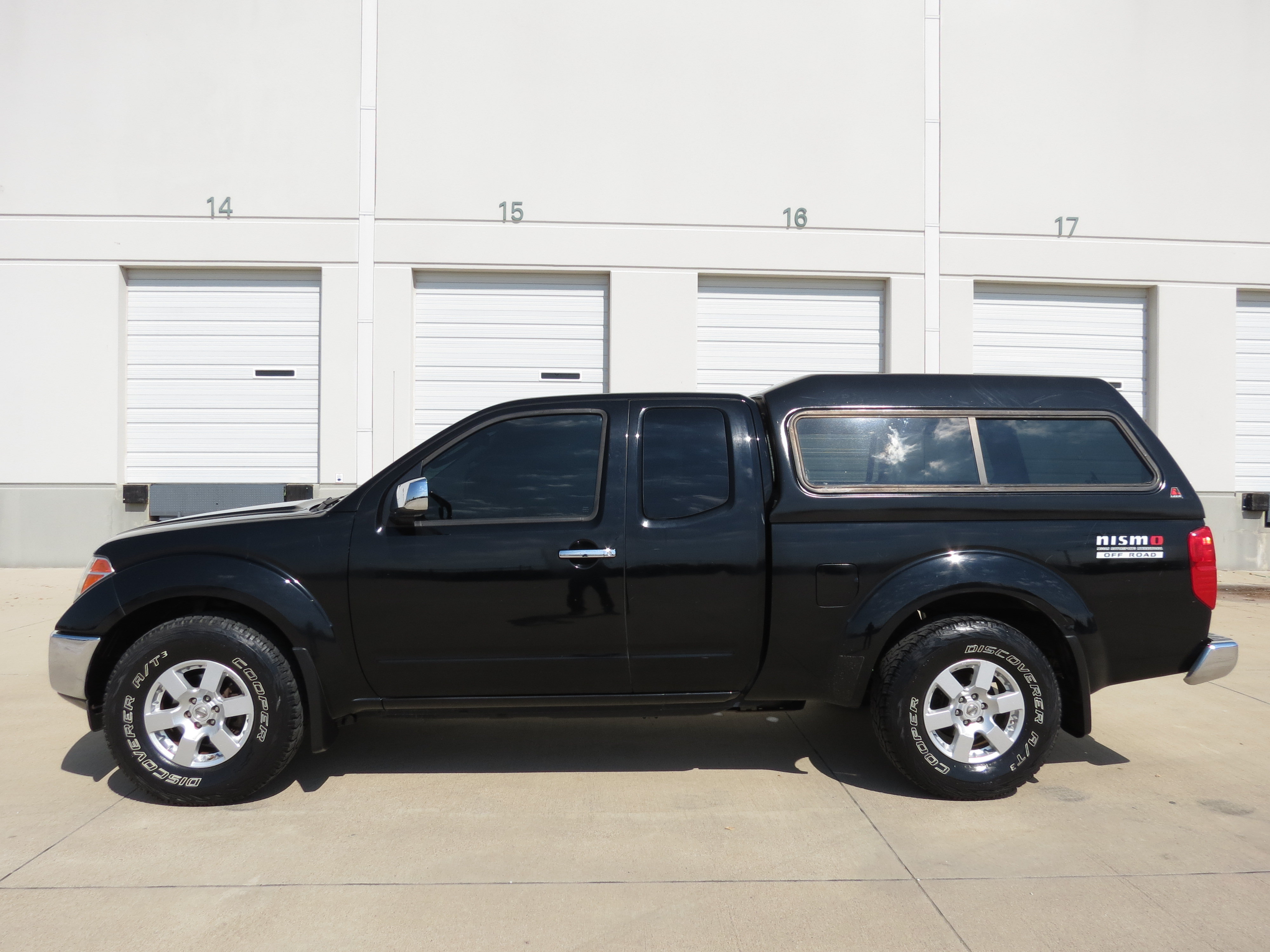 Used 2006 Nissan Frontier NISMO RWD image 5