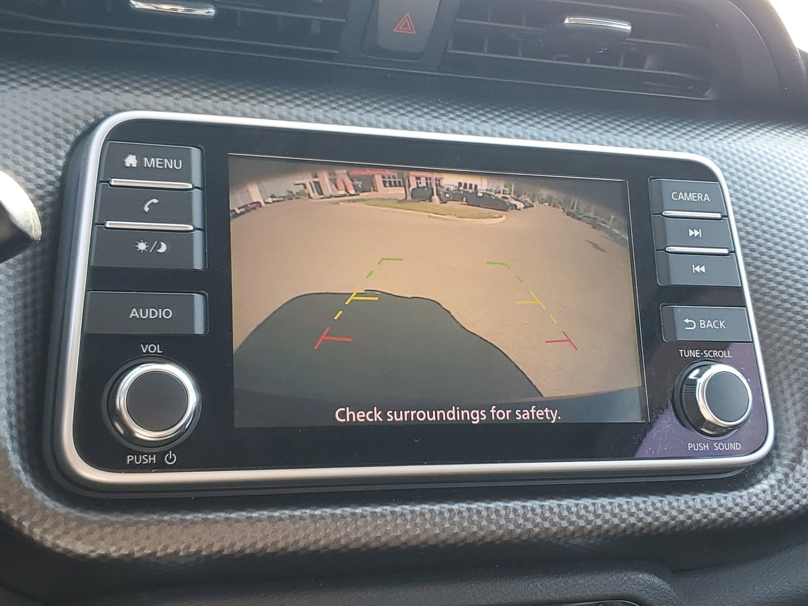 Used 2018 Nissan Kicks SV image 27