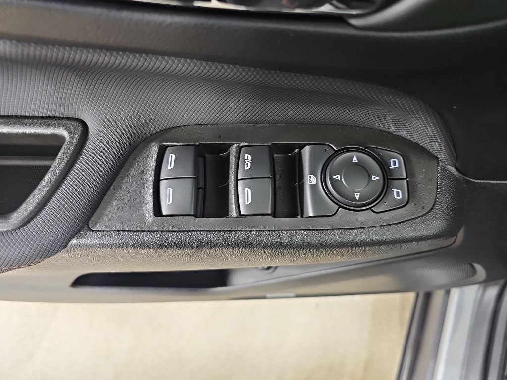 Certified 2024 Chevrolet Equinox RS w/ RS Leather Package AWD/4WD image 33