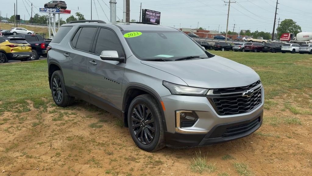 Used 2023 Chevrolet Traverse RS w/ LPO, Floor Liner Package AWD/4WD image 9