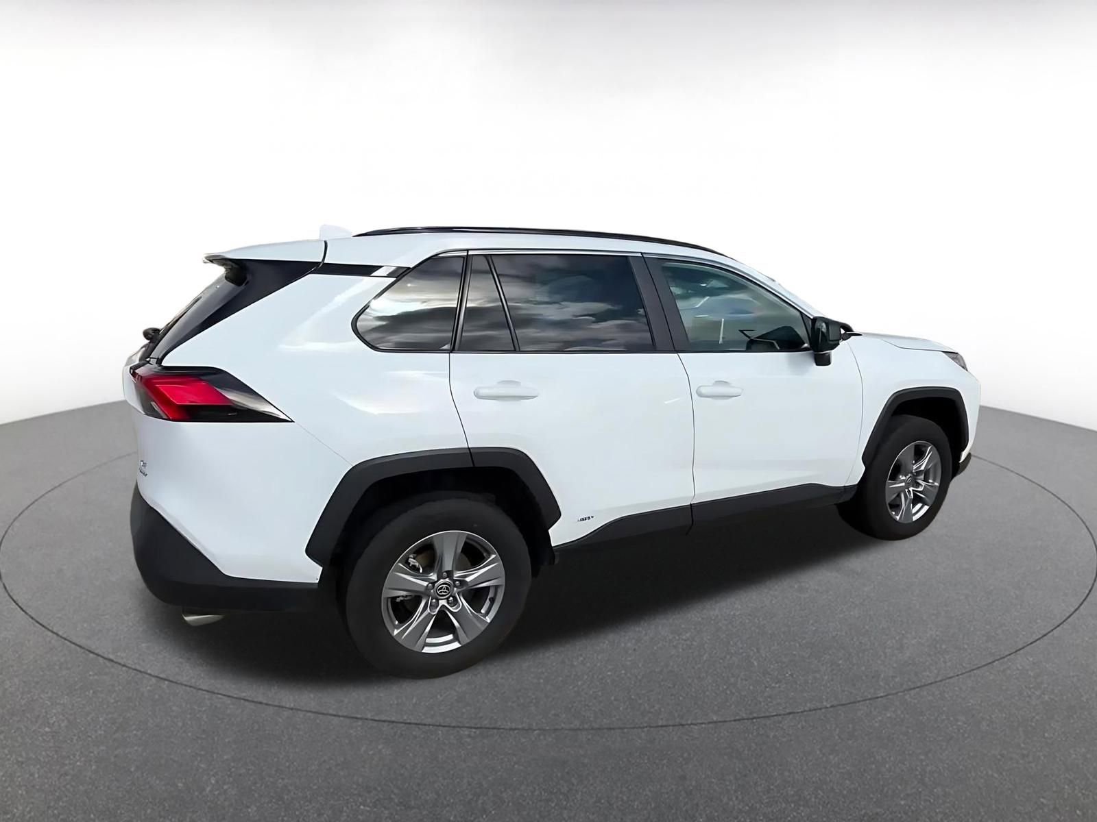 Used 2025 Toyota RAV4 LE image 15