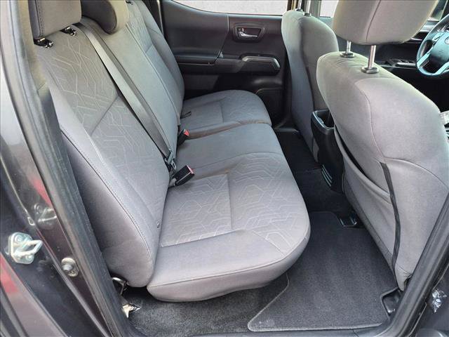 Used 2019 Toyota Tacoma TRD Off-Road AWD/4WD image 18