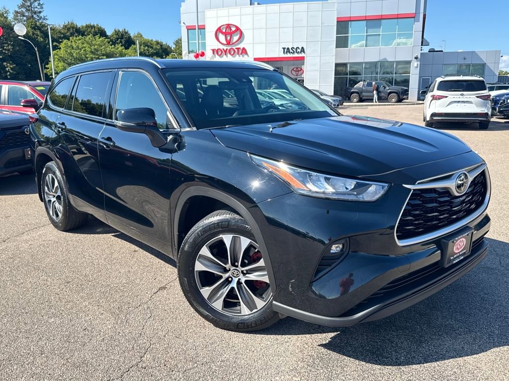 Used 2020 Toyota Highlander XLE