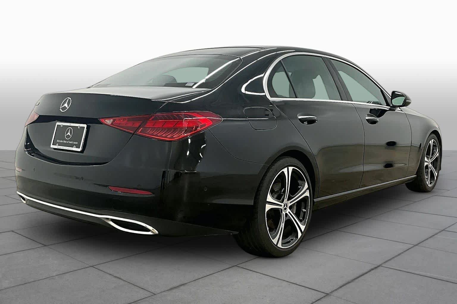 Used 2025 Mercedes-Benz C 300 Sedan image 13