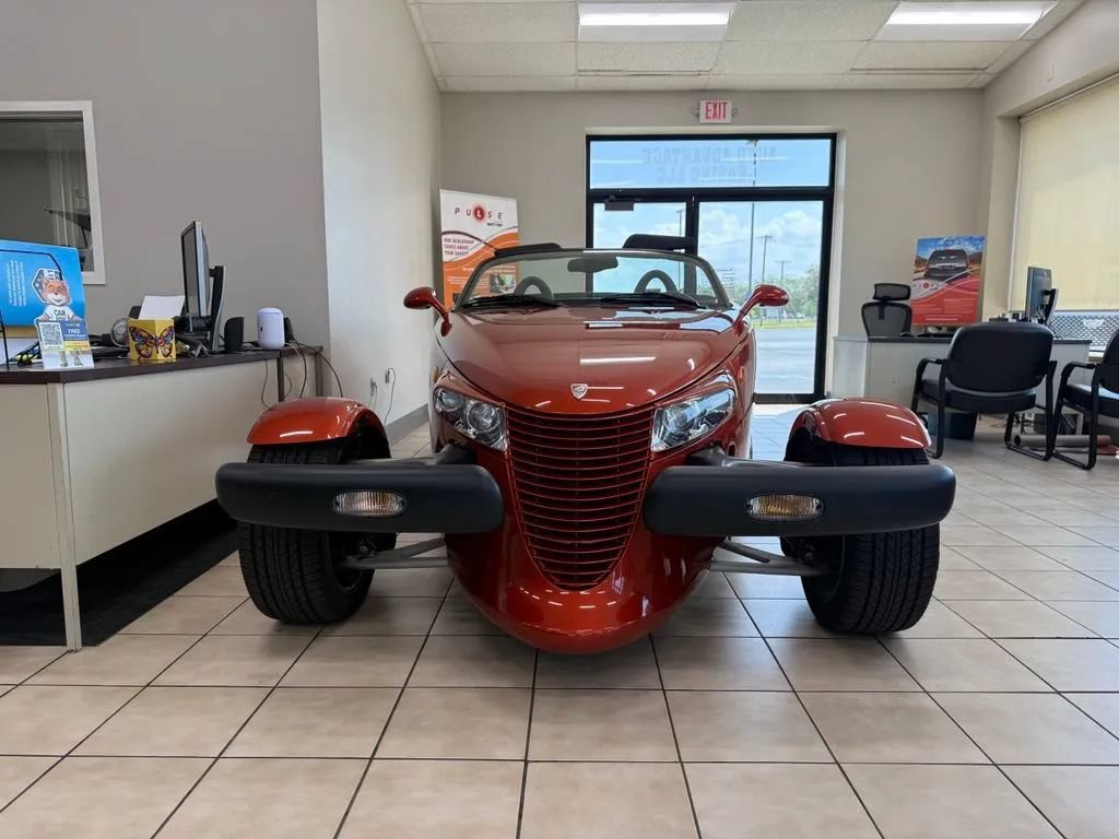 Used 2001 Plymouth Prowler RWD image 2