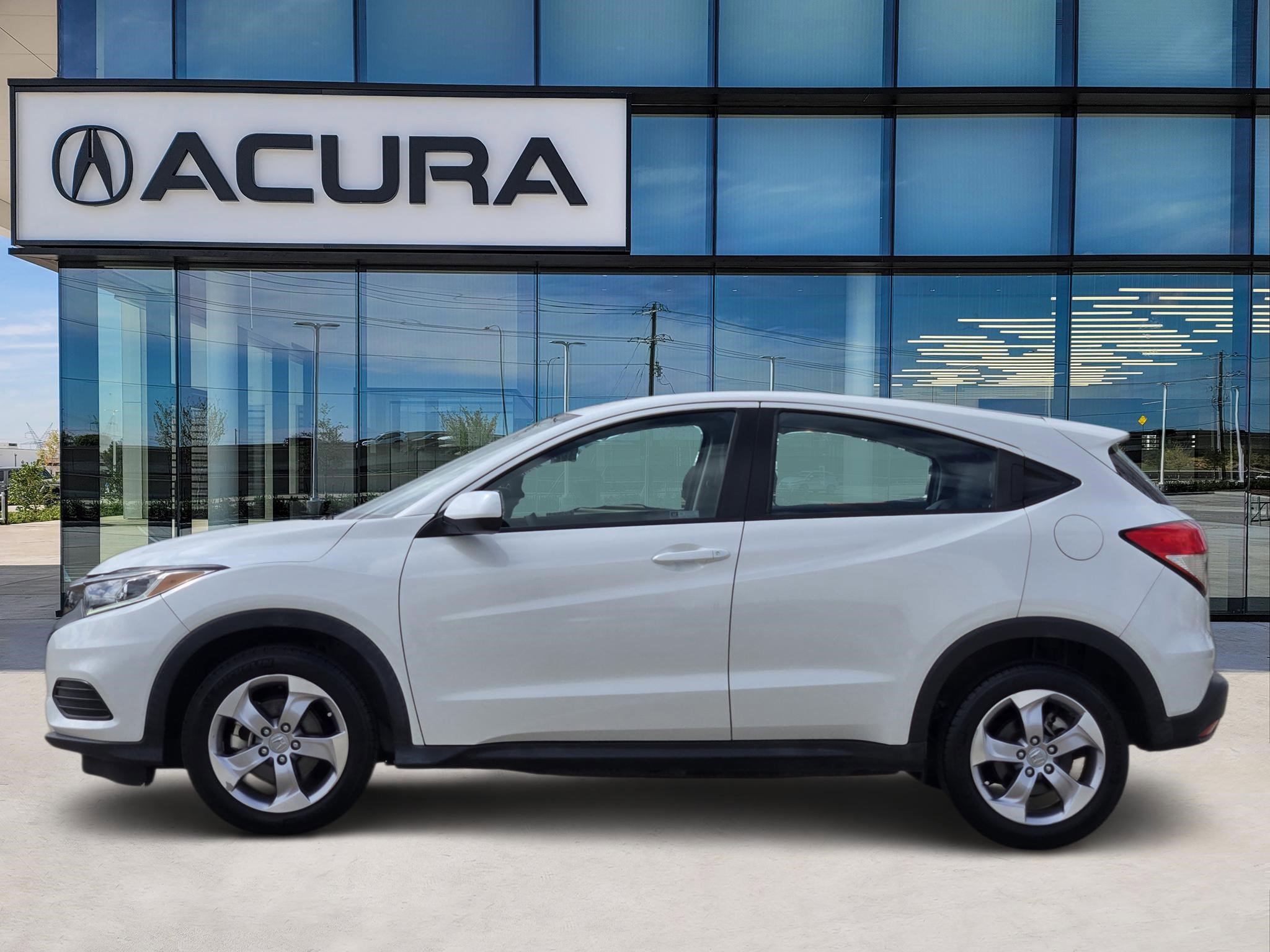 Used 2021 Honda HR-V LX image 3