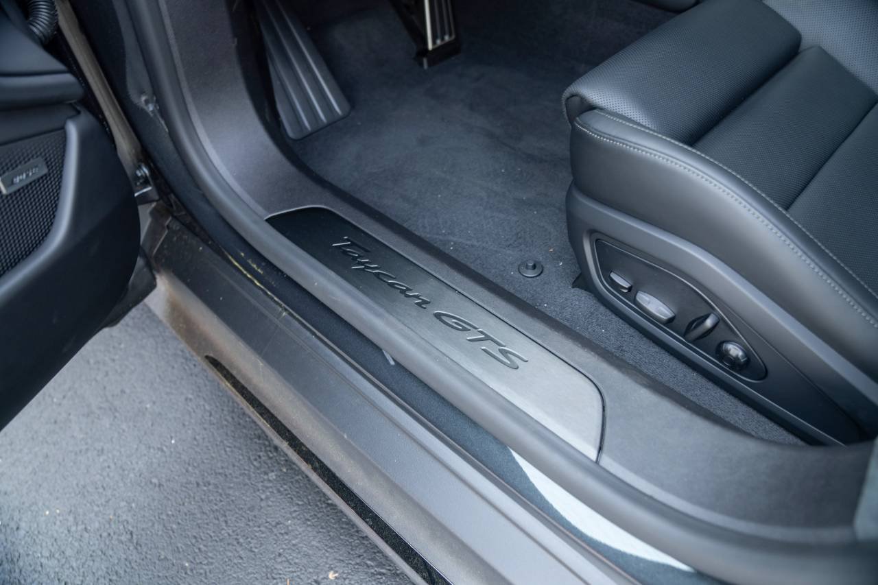 New 2026 Porsche Taycan GTS AWD/4WD image 27